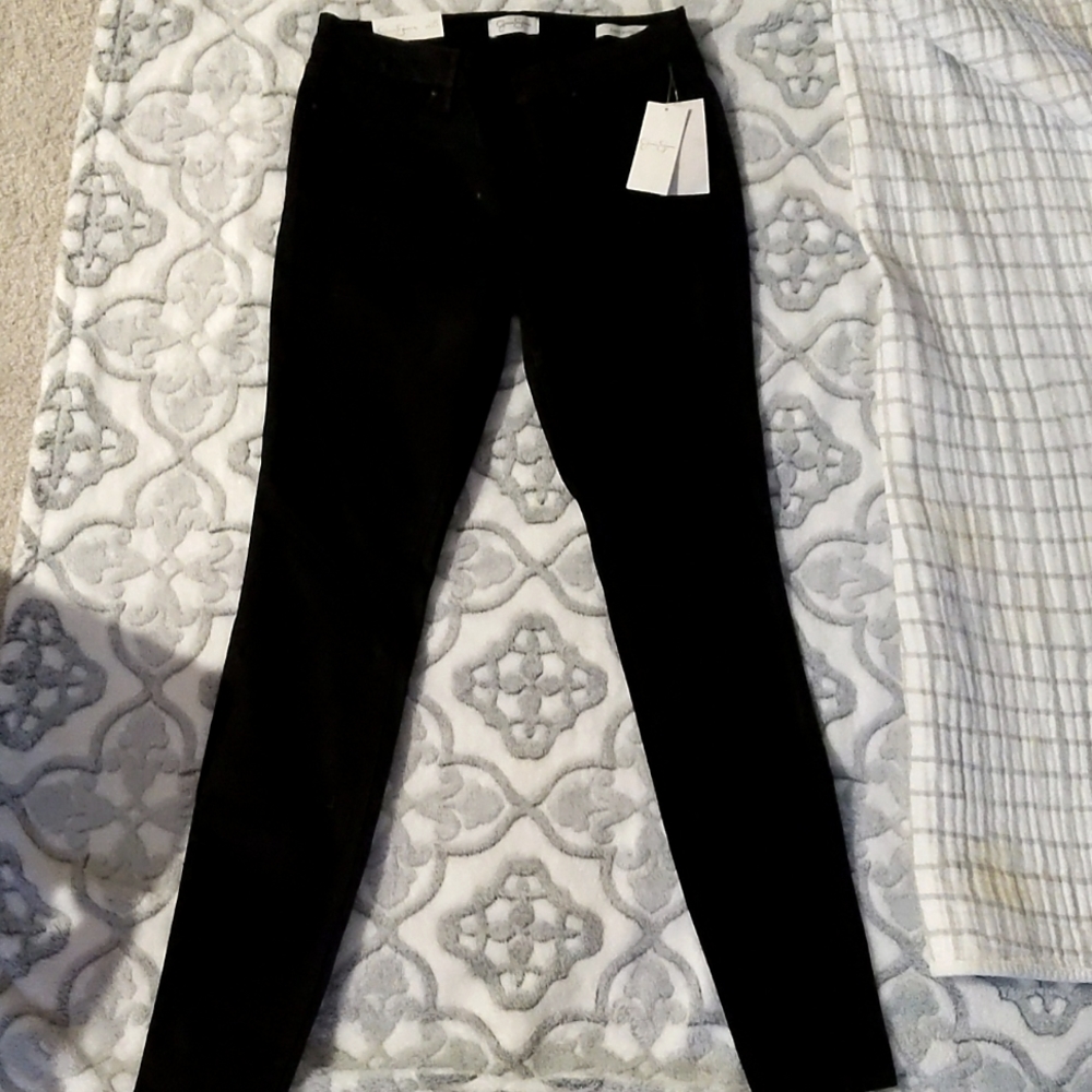 Jessica Simpson super skinny jeans. Size 28. Never worn. Black